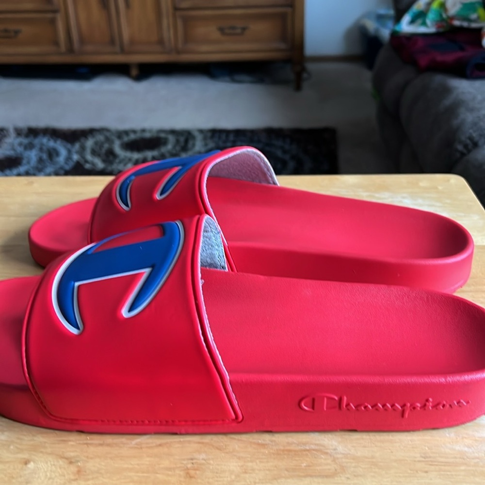 Champion mens Red and Blue Slide Sandals size 14 - Picture 2 of 5